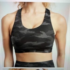 Athleta Ultimate CamomSports Bra-XS